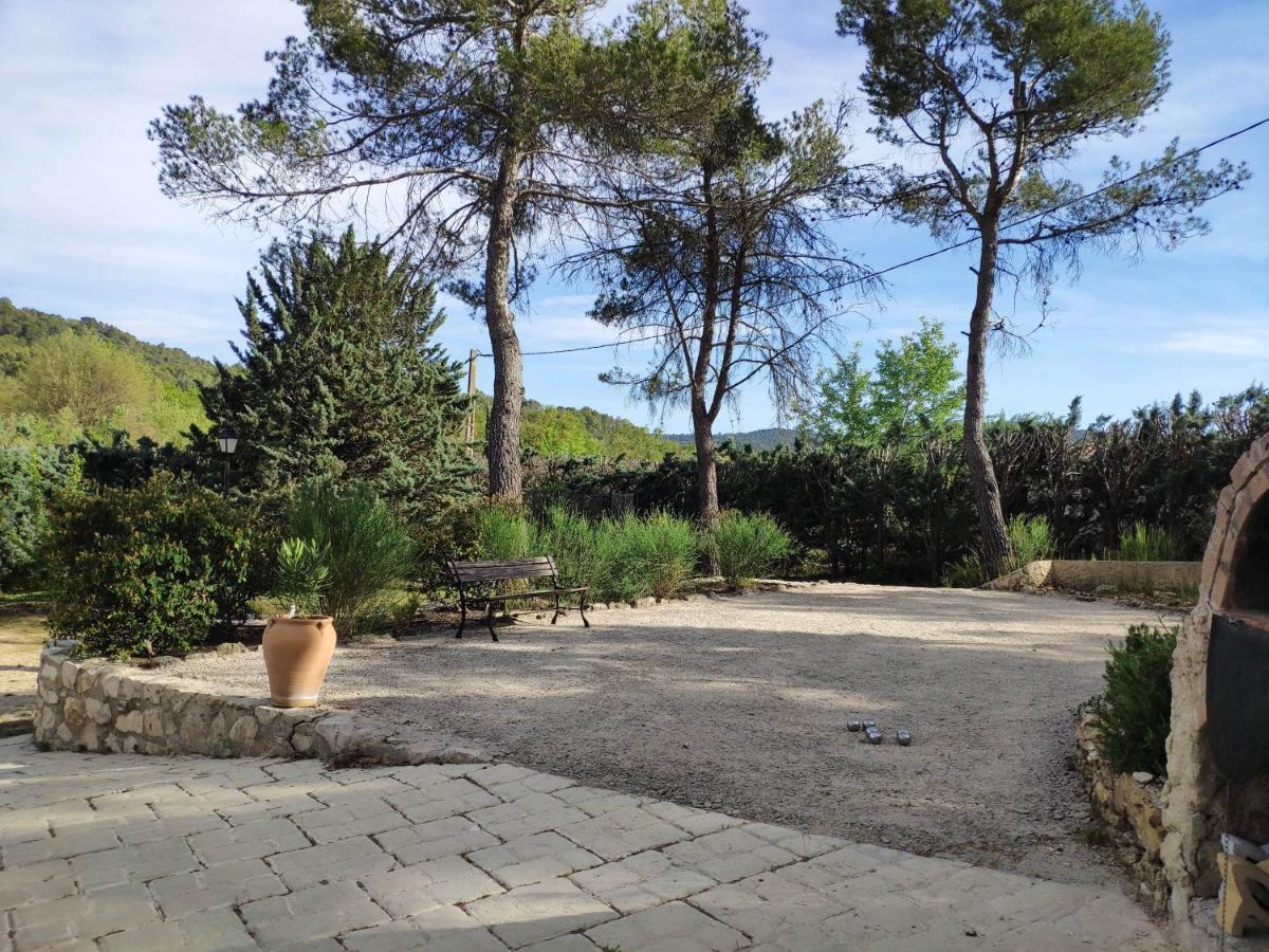 La Tourelle Suite Cosy Entre Vignoble Aixois Et Luberon Le Puy-Sainte-Réparade Exterior photo